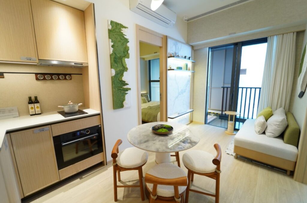 薈淳 CONNEXT 開放式客飯廳設計 連接露台小型單位間隔與自然採光