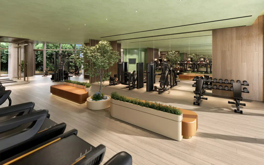 雲向 Cloudview 住客會所健身室設計 配備現代健身器材與落地玻璃景觀