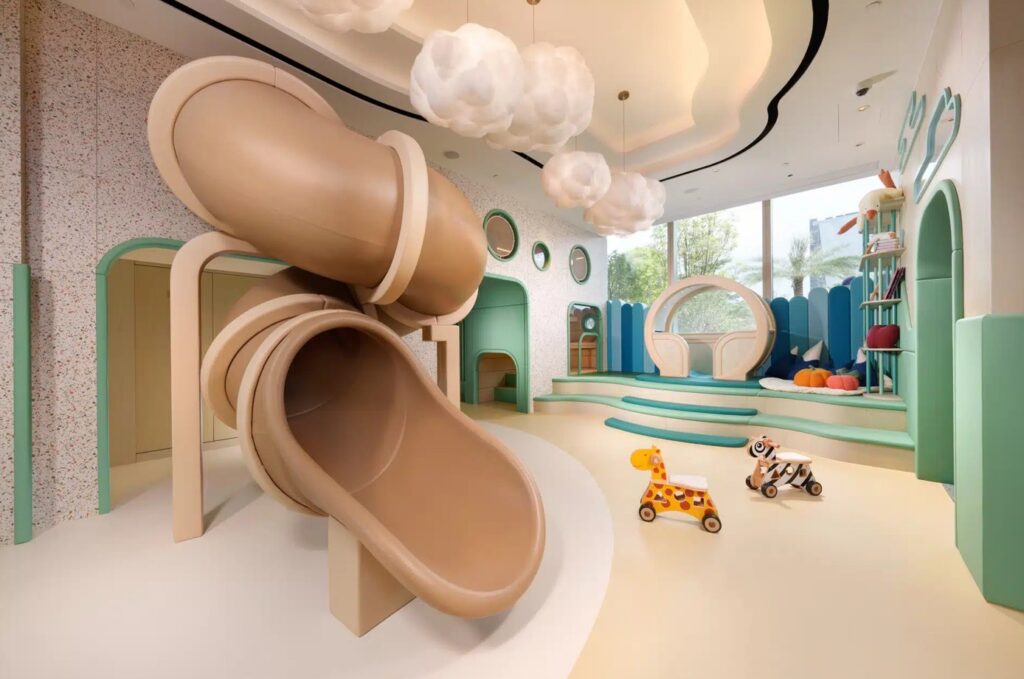 Miami Quay II 兒童遊樂天地，大型滑梯設計結合創意遊戲空間